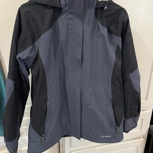 L.L. Bean Black and Grey/Blue 3-in-1 Jacket Women’s small